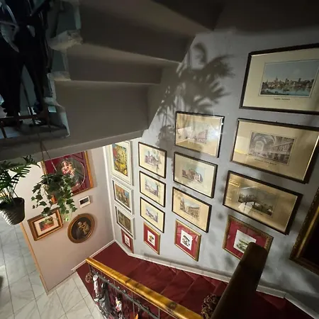 Palazzo Adalgisa Проживание в семье *