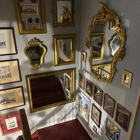 Проживание в семье Palazzo Adalgisa *