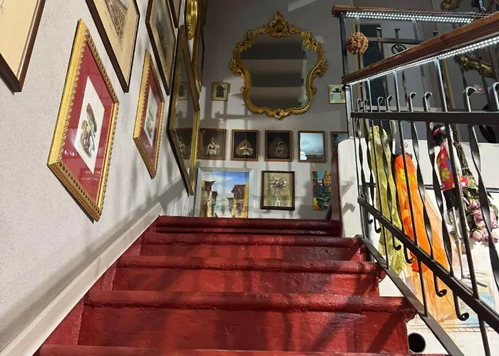Palazzo Adalgisa Alloggio in famiglia *
